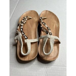 Forever size 9 sling back hard sole sandals